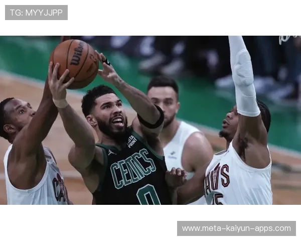 凯尔特人快攻连贯,塔图姆砍下全场最高分